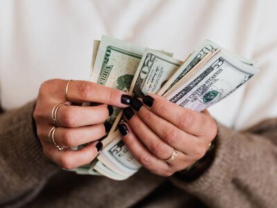 Долар по 45 став новою реальністю для українців: офіційний курс на 20 жовтня