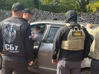 На Херсонщині затримали чоловіка, який перевозив ухилянтів в об’їзд блокпостів