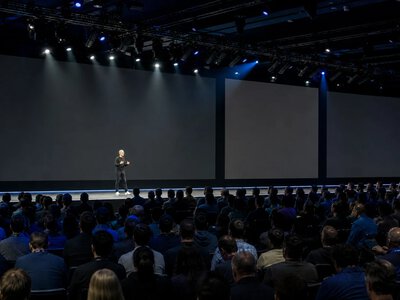 Apple проведе спеціальний захід Pro and Tell 28 жовтня