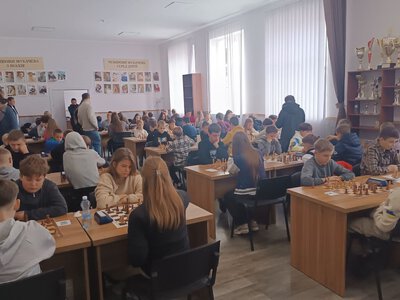 Запекла боротьба на шахівниці: вихованці Великобичківської ДЮСШ розгромили суперників на Чемпіонаті Закарпаття (ФОТО)