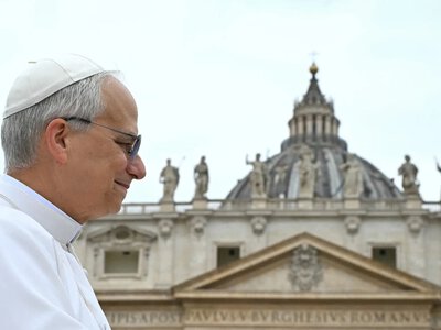 Папа Римський обговорив ситуацію в Олешках з Володимиром Зеленським після зустрічі з Володимиром Путіним
