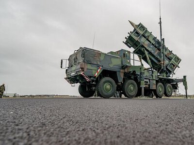США навмисно затримують Patriot для України: навіщо Вашингтон блокує допомогу