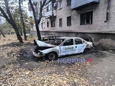 Атака «Бандеролью»: у Миколаєві поранено жінку, пошкоджено будинки та знищено автомобілі