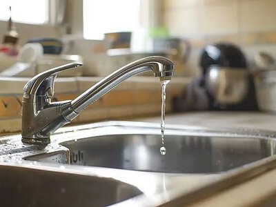 У двох районах Миколаєва тимчасово відключили воду: де і коли відновлять подачу