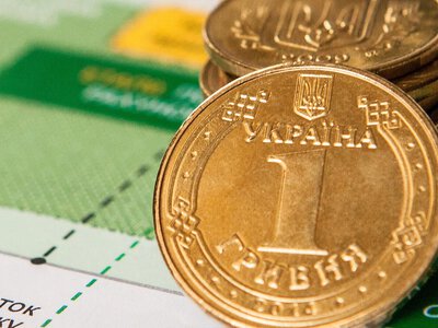 В Україні відновлюються бюджетні виплати для громад, але частина коштів залишається заблокованою