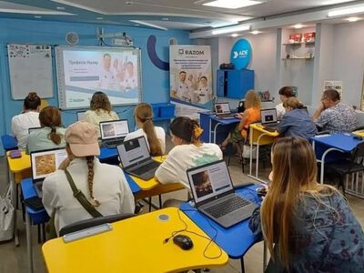 В Одесі розпочали безоплатно навчати штукатурів і малярів