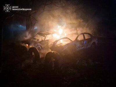 Ракета «Бандероль» вдарила по Миколаєву: поранена жінка, знищені автомобілі та пошкоджені будинки