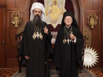 А Вселенський патріарх таки служив у Болгарії разом із їхнім