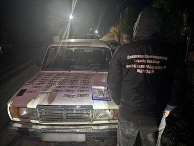 До кордону за 12 тис. дол.: прикордонники блокували незаконну схему