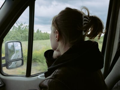 «Я хочу, щоб ці історії були почутими»: інтерв’юерка Helping to Leave — про людей, яким допомогли з евакуацією
