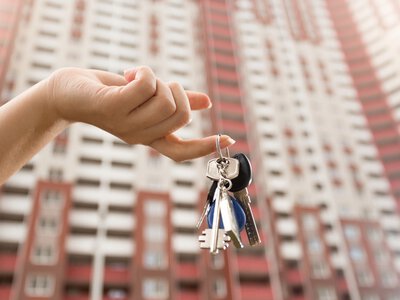 Уряд профінансував придбання 53 сільських будинків для переселенців