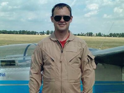Спрямував палаючий Су-25 на окупантів: льотчик Олександр Жибров посмертно став Героєм України