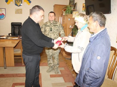 Родині полеглого матроса з Могилів-Подільського району передали орден «За мужність» ІІ ступеня