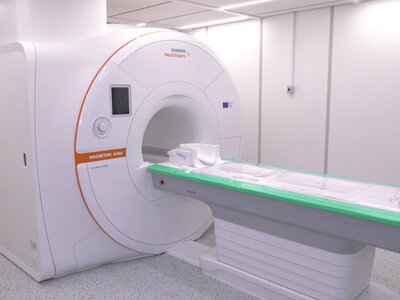 Новий МРТ-апарат запрацював у лікарні швидкої та невідкладної допомоги Харкова
