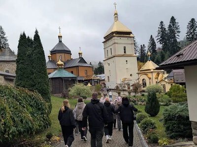 У Манявському скиті молилися за загиблих і зниклих безвісти нацгвардійців