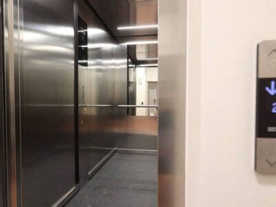 У Житомирі через відключення електроенергії зростає кількість випадків застрягання людей у ліфтах