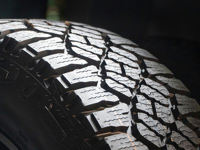 Що станеться, якщо встановити на авто зимові шини з різним малюнком