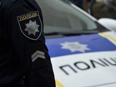 У Хусті 52-річну жінку поранили під час стрілянини біля будинку