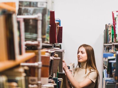 Улюблені жанри та книги українців 2026 року: дані Мінкультури про читальні вподобання населення