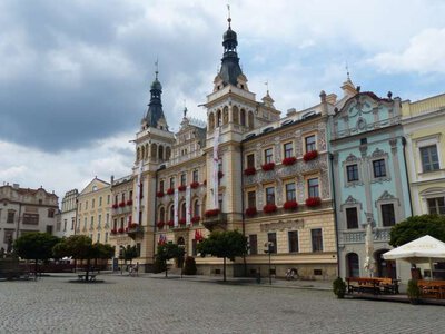 Чехія урізає допомогу українцям