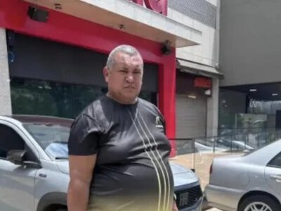 Чоловік подолав півкраїни для зустрічі з красунею, яка виявилася штучним інтелектом