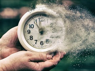Життя минає повз? Одна звичка непомітно краде ваш час
