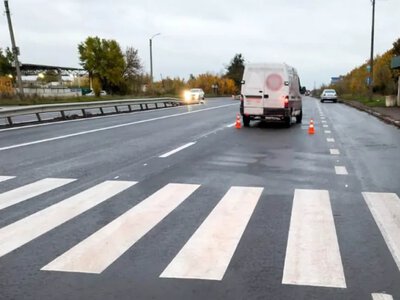 У селі Вересневе під колеса легковика потрапив пішохід: потерпілий у реанімації
