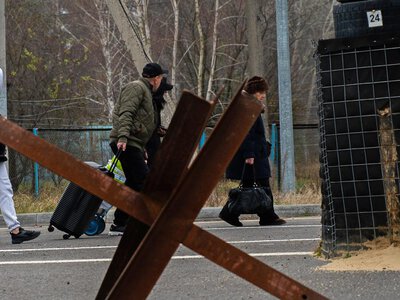 Медійники вимагають видалити з «Миротворця» дані українців, які виїжджали з окупації через Росію