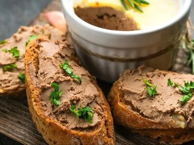 Ніжний паштет із курячої печінки: секрет неймовірного смаку