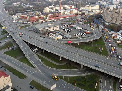 На Деміївській площі в Києві обмежуватимуть рух до 15 грудня: чому причина