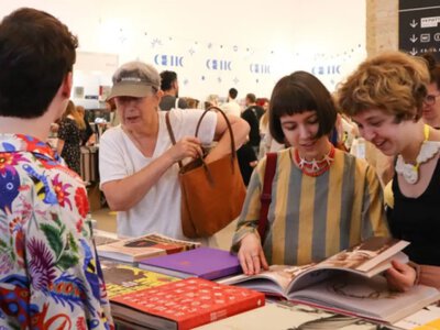 59% українців читають або слухають книжки кілька разів на місяць: результати дослідження Мінкульту