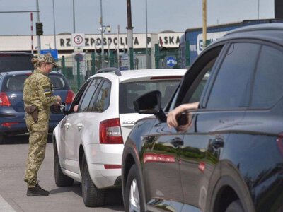 Черги до 9 днів: у ДПСУ пояснили, чи справді виник колапс на кордоні