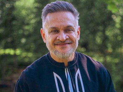 Таким його мало хто бачив: Ектор Хіменес-Браво здивував рідкісними фото з юності