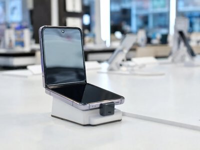 Apple попередила про обмежені запаси iPhone Duo у магазинах