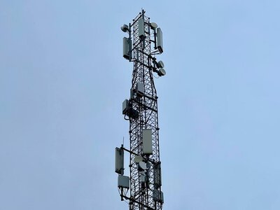 Як у Бучанській громаді підтримують мобільний зв’язок під час відключень світла