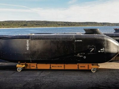 Австралія озброїла «Акулу-привида» — підводний дрон зможе запускати рої безпілотників і мінувати морські шляхи