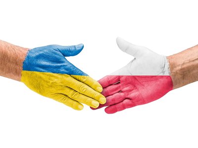 Скандал через Шухевича: Польща призупинила відправку масштабної військової допомоги