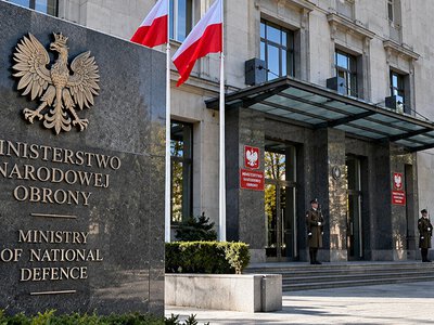 Польща спростувала призупинення військової допомоги Україні через скандал з УПА