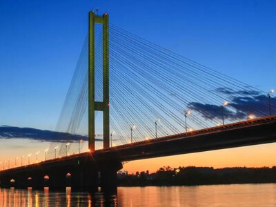 Рух Південним мостом у Києві обмежено після атаки