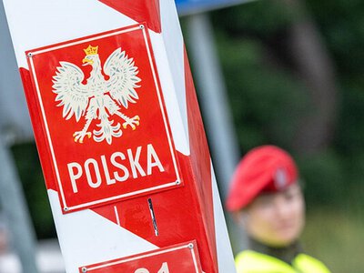 Польща хоче різко підняти суму для в'їзду в країну: скільки грошей доведеться мати українцям