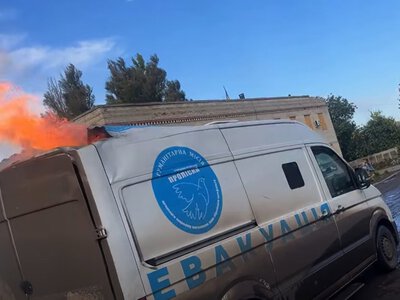 На Донеччині російський дрон атакував броньоване авто гуманітарної місії «Проліска»