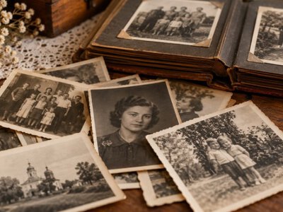 Пожовклі світлини та тріщини: як урятувати старі фотографії від руйнування