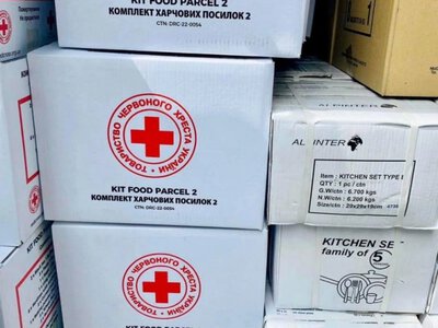 Червоний Хрест щотижня роздає продуктові набори: як отримати