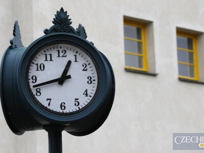 Літній час у Чехії завершиться 25 жовтня: коли переводити годинники