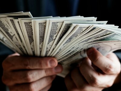 Готівковий долар в Україні стабілізувався: різниця між містами скорочується