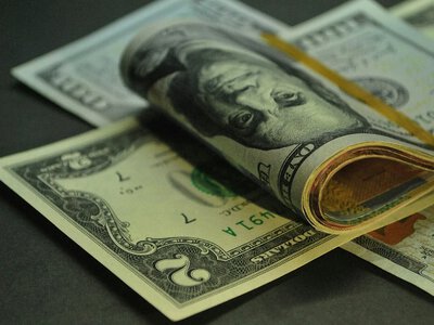 Після сплеску попиту на валюту український міжбанк перейшов до спокійних торгів