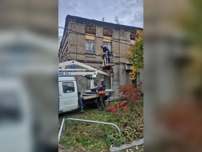 18 будинків постраждали в Основ’янському районі через атаки РФ (фото)