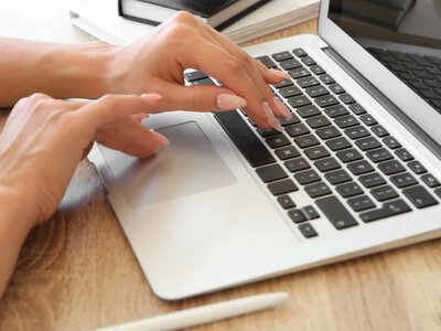 Продаю старі речі через інтернет, коли можуть виникнути питання в податкової — PMG.ua