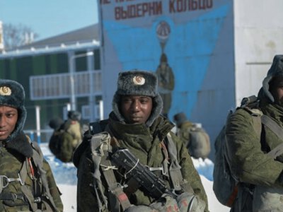 Росія активно вербує іноземних громадян до армії: досвід будівельників, охоронців та водіїв на фронті