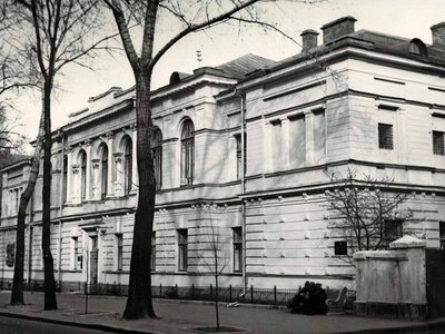 Історична будівля колишнього Катеринославського банку в центрі Дніпра
